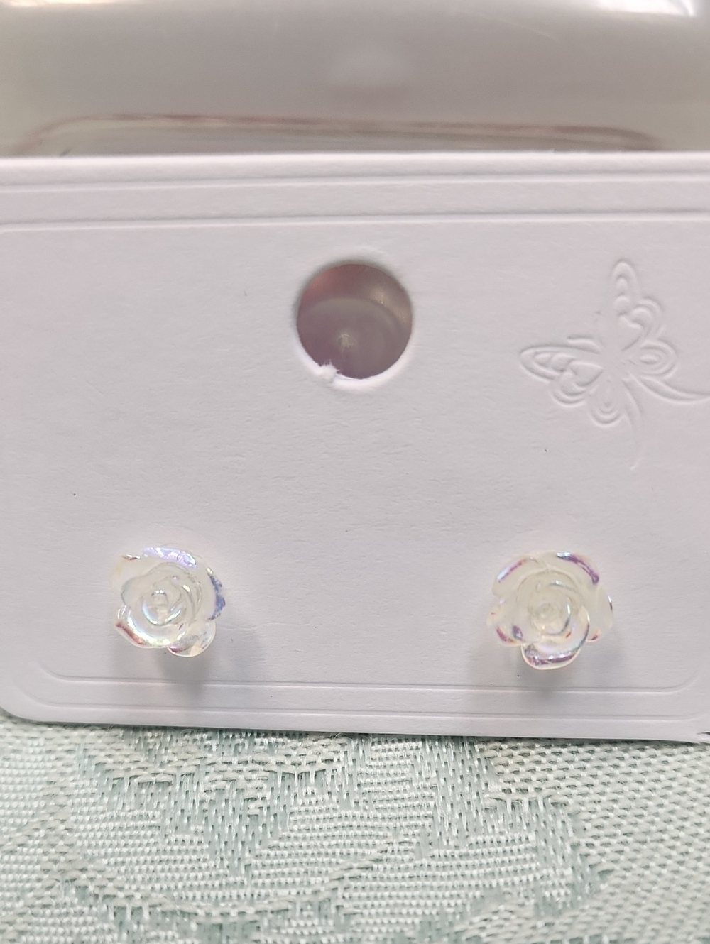 Beautiful White Irridesent Rose Earrings! - Picture 2 of 2